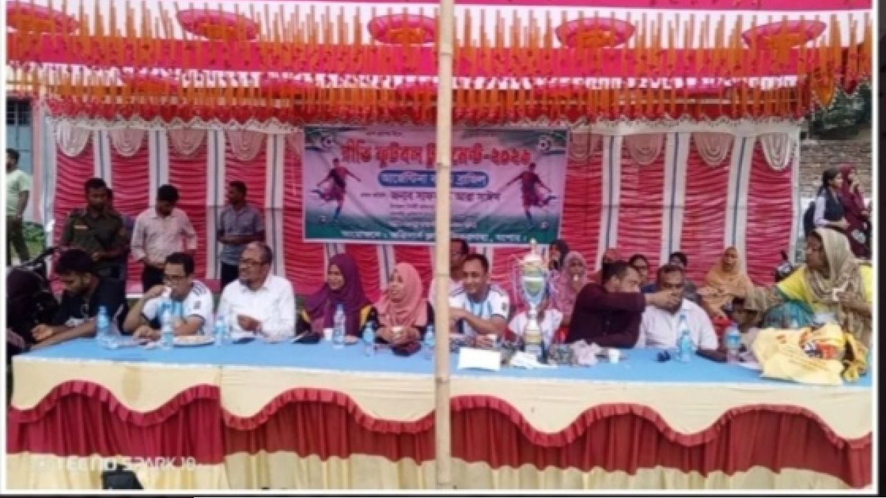 ঝিকরগাছা অফিসার্স ক্লাবের প্রীতি ফুটবলে ব্রাজিলকে হারিয়ে আর্জেন্টিনা চ্যাম্পিয়ন 