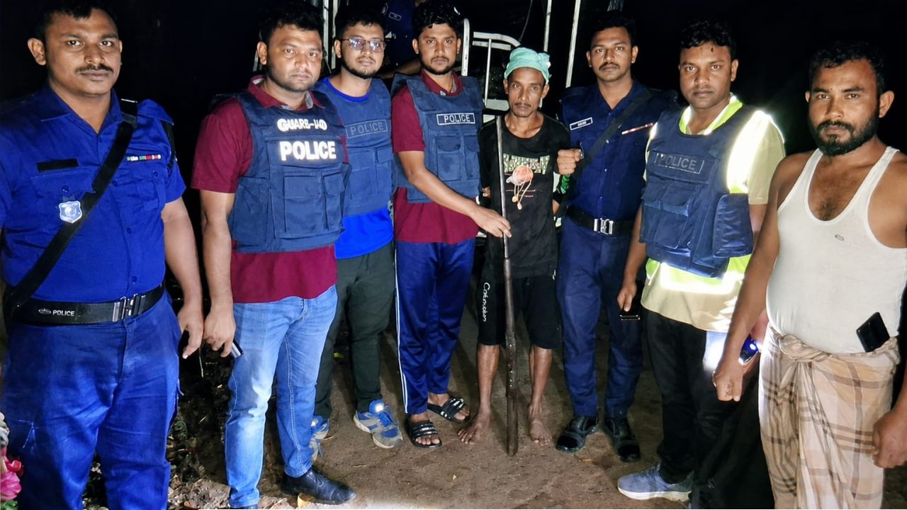 চৌকস অফিসার জামিল আহমেদের সফল অভিযানে অস্ত্রসহ একজন গ্রেফতার
